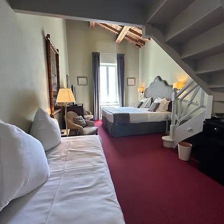 Hotel De Peint - Et Restaurant Arles